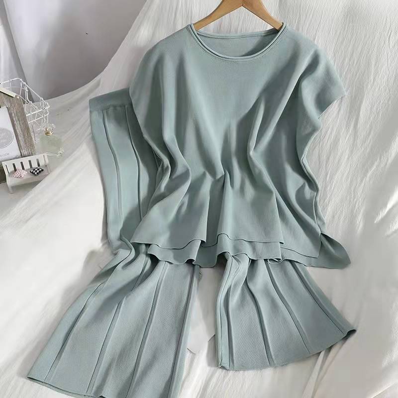 Summer new style solid color sleeveless vest knitwear wide leg cropped trousers suit Thin Ice Silk two-piece set womens fashion Apricot - Image 2