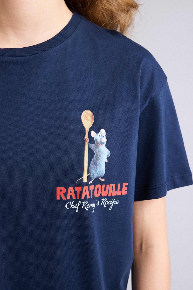 ديفاكتو تيشيرت اوفر سايز وطبعة من الخلف - Image 4