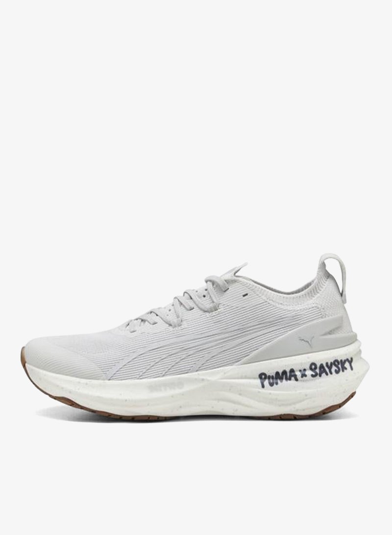 بوما حذاء ركض للرجال من تشكيلة ForeverRun NITRO™ 2 PUMA x SAYSKY - Image 1