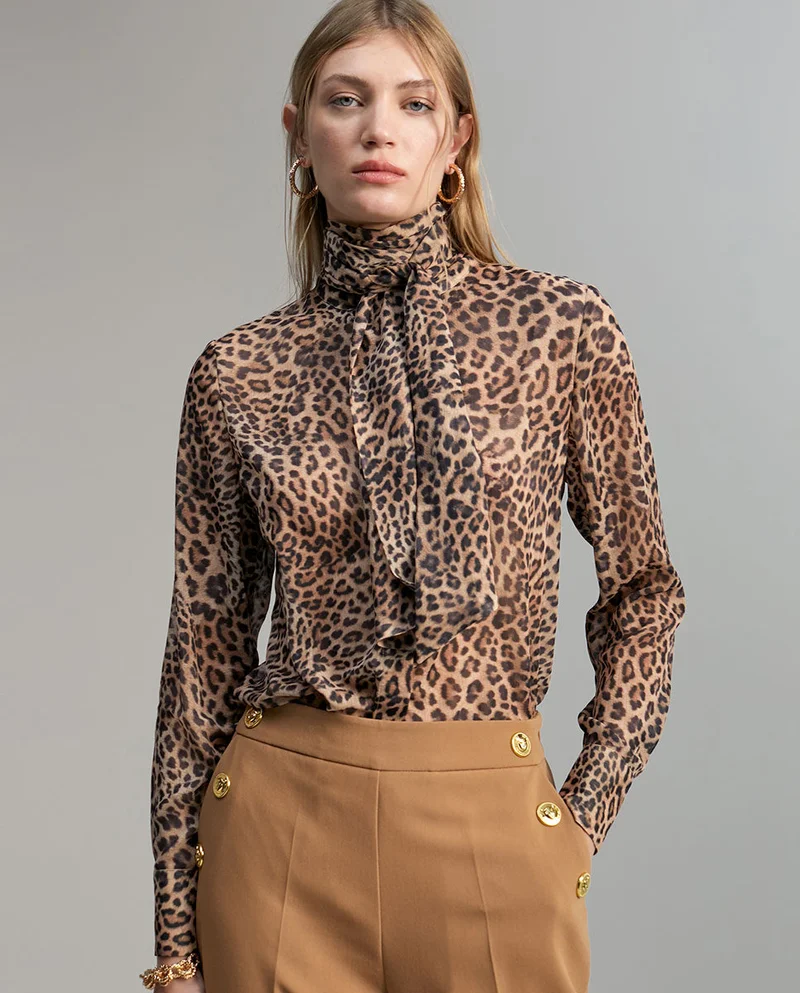 Lola Casademunt Shirt with tie