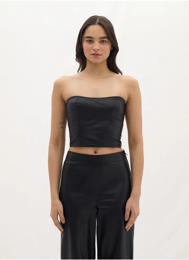 ليس بنجامنز LEATHER TOP 201