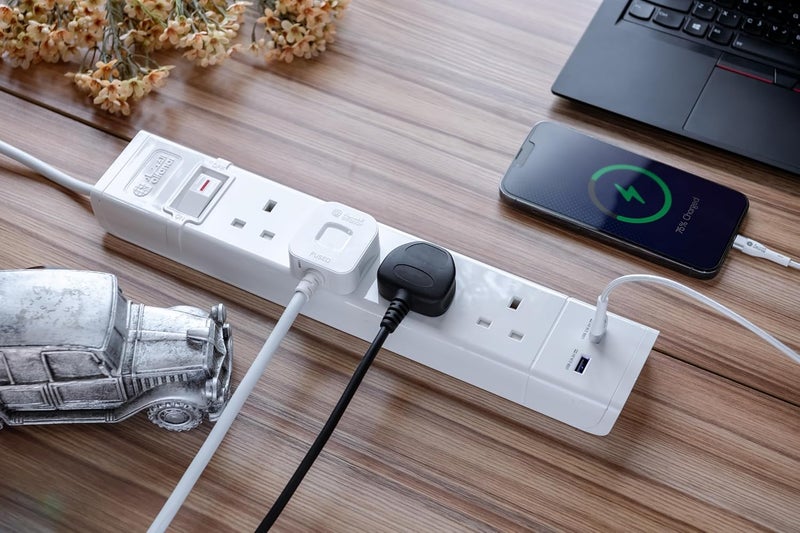 الفنار سلك تمديد 4 مقابس مع 2.1 أمبير 2 منفذ USB، طول 3 أمتار - Image 4