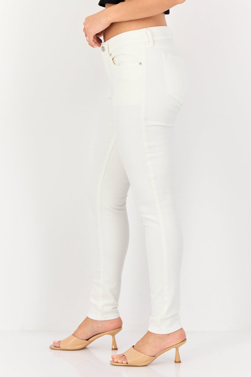 Levi's جينز ضيق للنساء قابل للتمدد، أبيض - Image 2