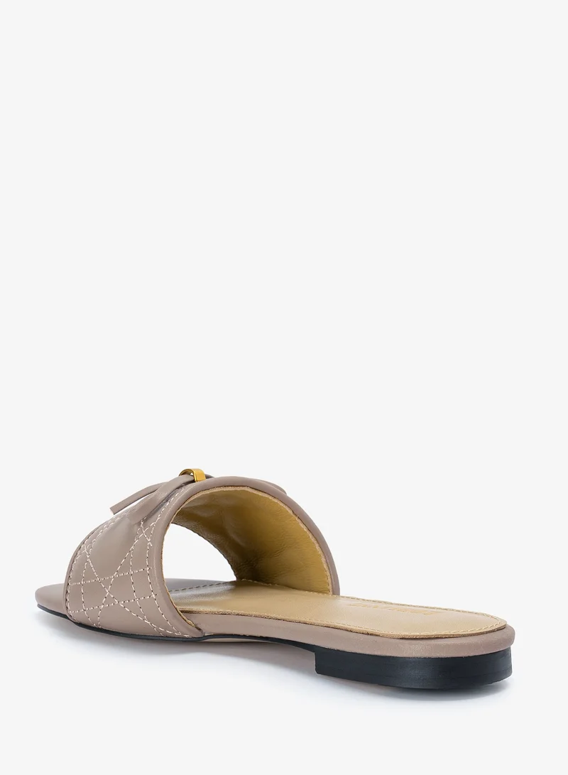 Lorianne Bente - slide sandals