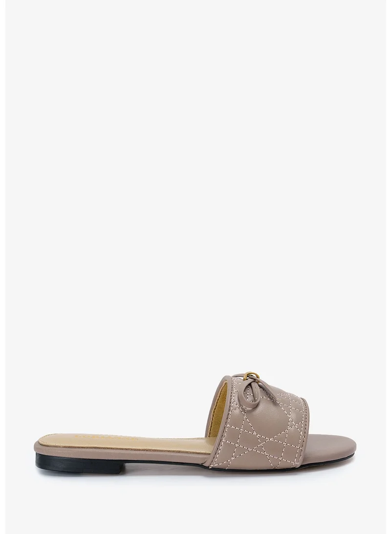 Lorianne Bente - slide sandals