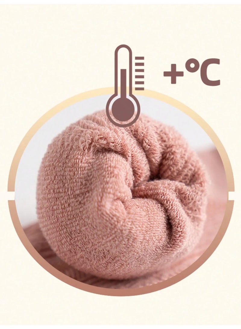 جوارب شتويه نسائيه مجموعه من 5 ازواج بتصاميم متنوعه مصنوعه  من قماش ناعم و سميك  يحتفظ بالحرارة ليبقي القدمين دافئتين في الطقس البارد المقاس (36-39) - Image 3