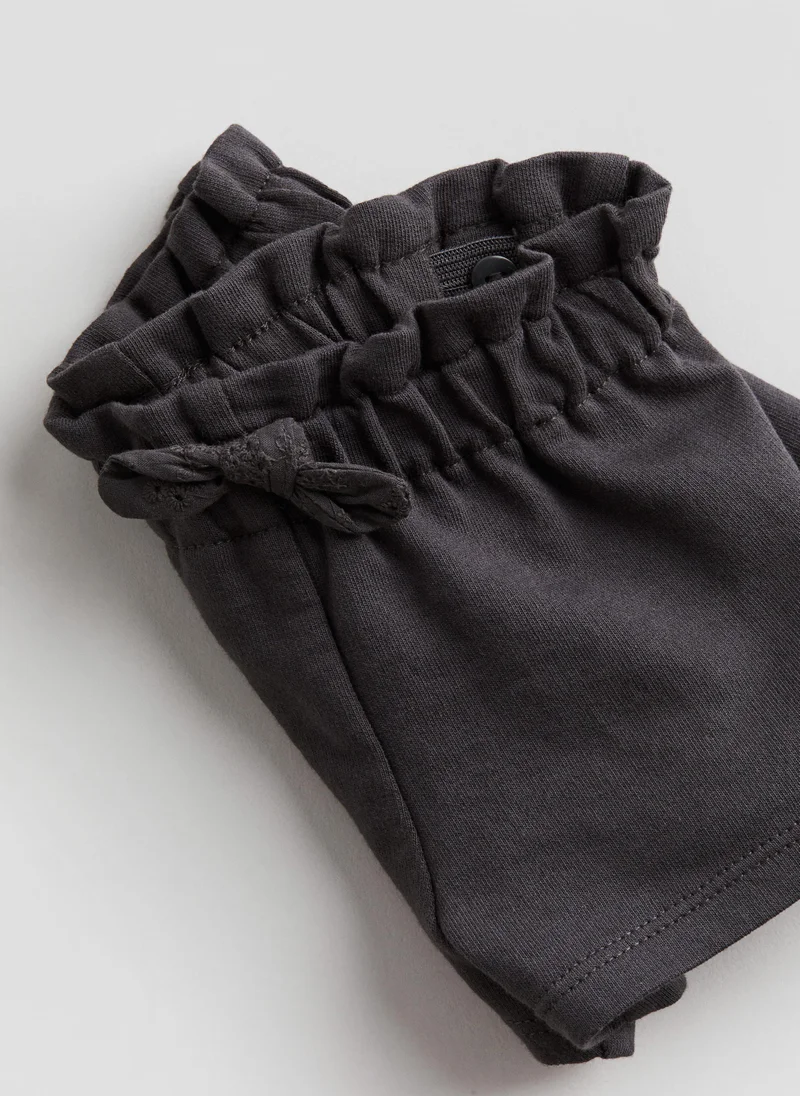 H&M Sweatshirt Shorts