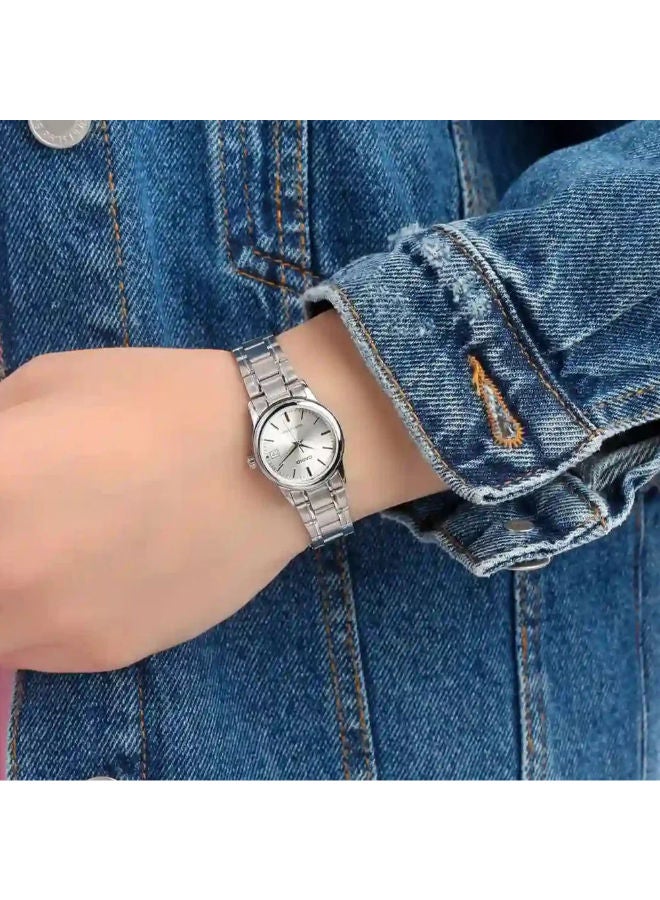 CASIO Stainless Steel Analog Wrist Watch LTP-V002D-7AUDF - Image 3