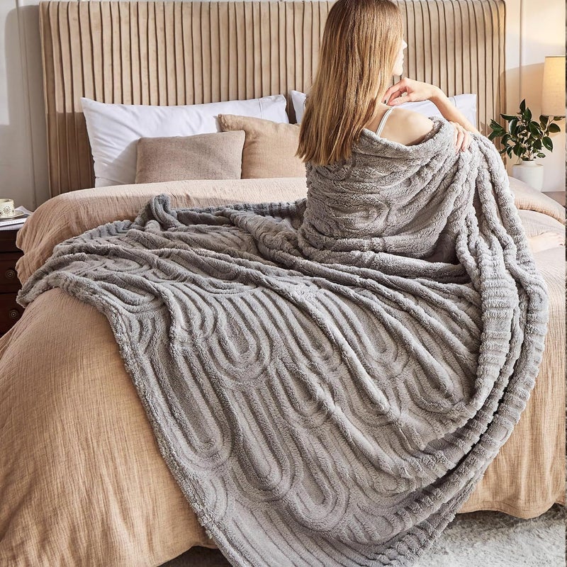 Wajade Fleece Throw Blanket, Fluffy Faux Fur Blanket for Bed Sofa Couch, Soft Warm Thick Blanket,Light Grey 127x178 - Image 2