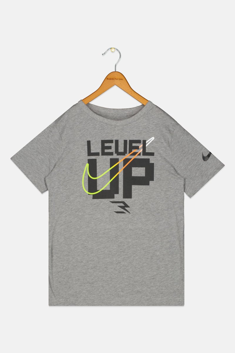 Nike تي شيرت رياضي للأطفال من نايك 3 براند بواسطة راسل ويلسون بأكمام قصيرة، رمادي - Image 1