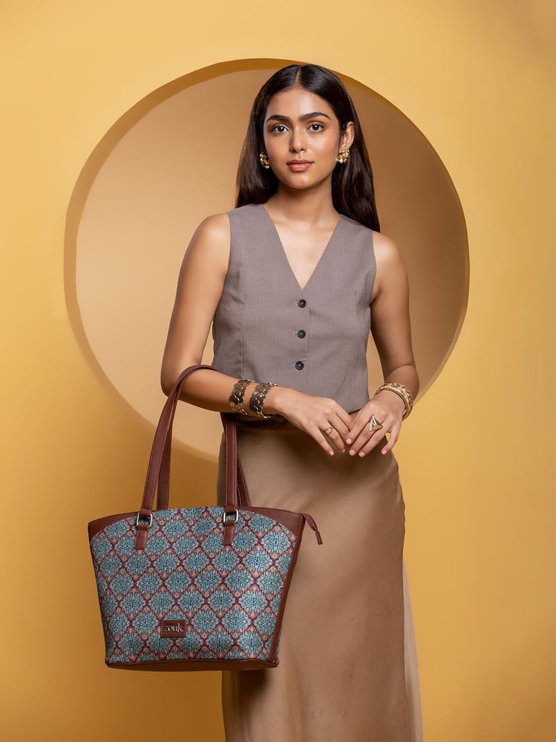 ZOUK حقيبة سفر كلاسيكية مطبوعة نباتية للسيدات - Image 2