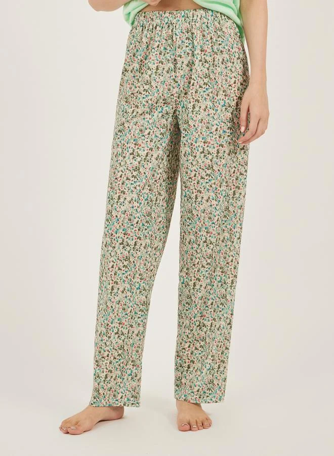 Styli Simplicite Print T-Shirt and Floral Printed Pyjama Set