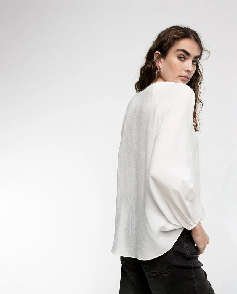لولا كساديمونت Blouse with eyelets