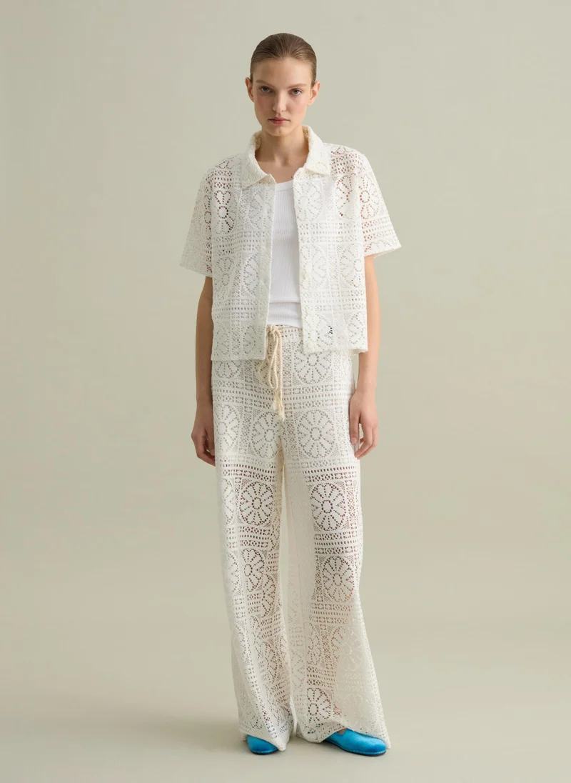 او في اس White Lace Short Sleeve Polo