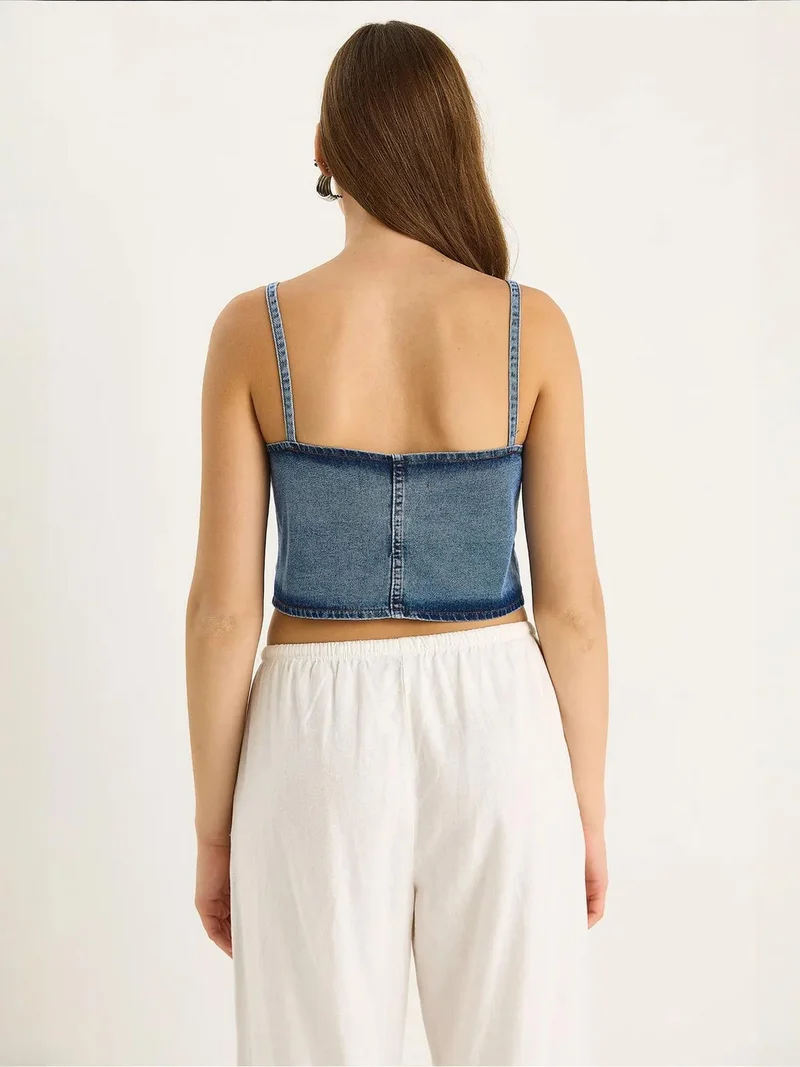 Bianco Lucci LUCCI Fitted Cotton V-Neck Crop Blouse with Buttons