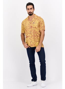 Wrangler Men Regular Fit Allover Print Short Sleeves Casual Shirt, Yellow Combo  - Image 4