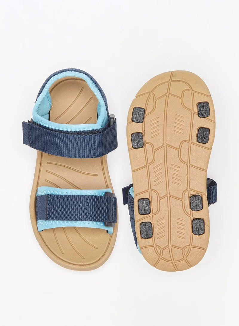 ال بي ال من شو اكسبرس Boys Textured Sandals with Hook and Loop Closure