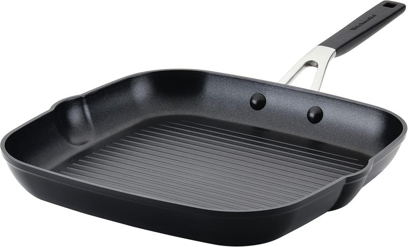 KitchenAid 84808 مقلاة شواء مربعة غير لاصقة مصنوعة من الألمنيوم المؤكسد الصلب مع فتحات صب، 11.25 بوصة - أسود أونيكس - Image 1