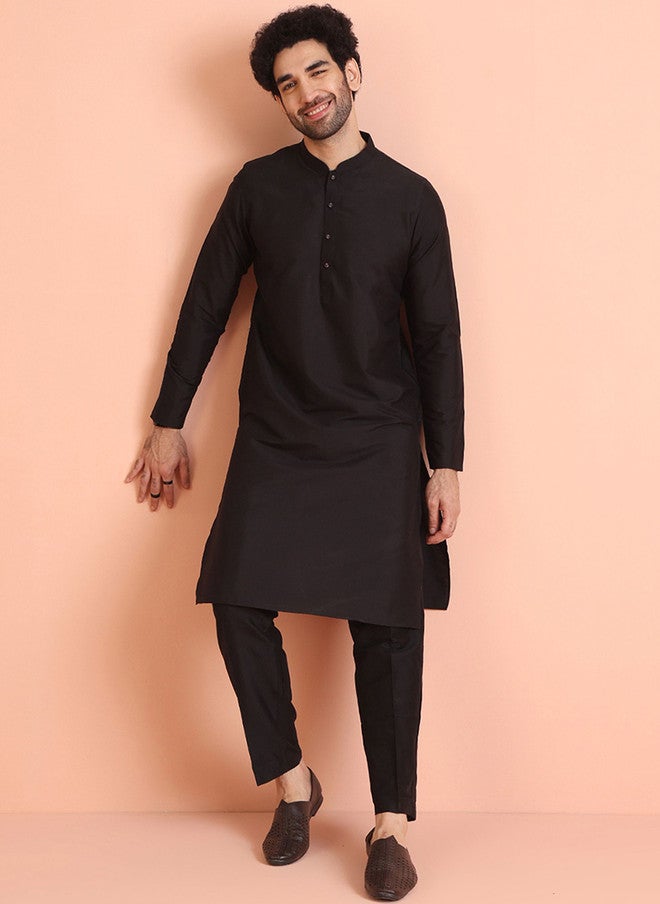 KISAH طقم كورتا بنطلون أسود صلب للرجال من كيساه - Image 1