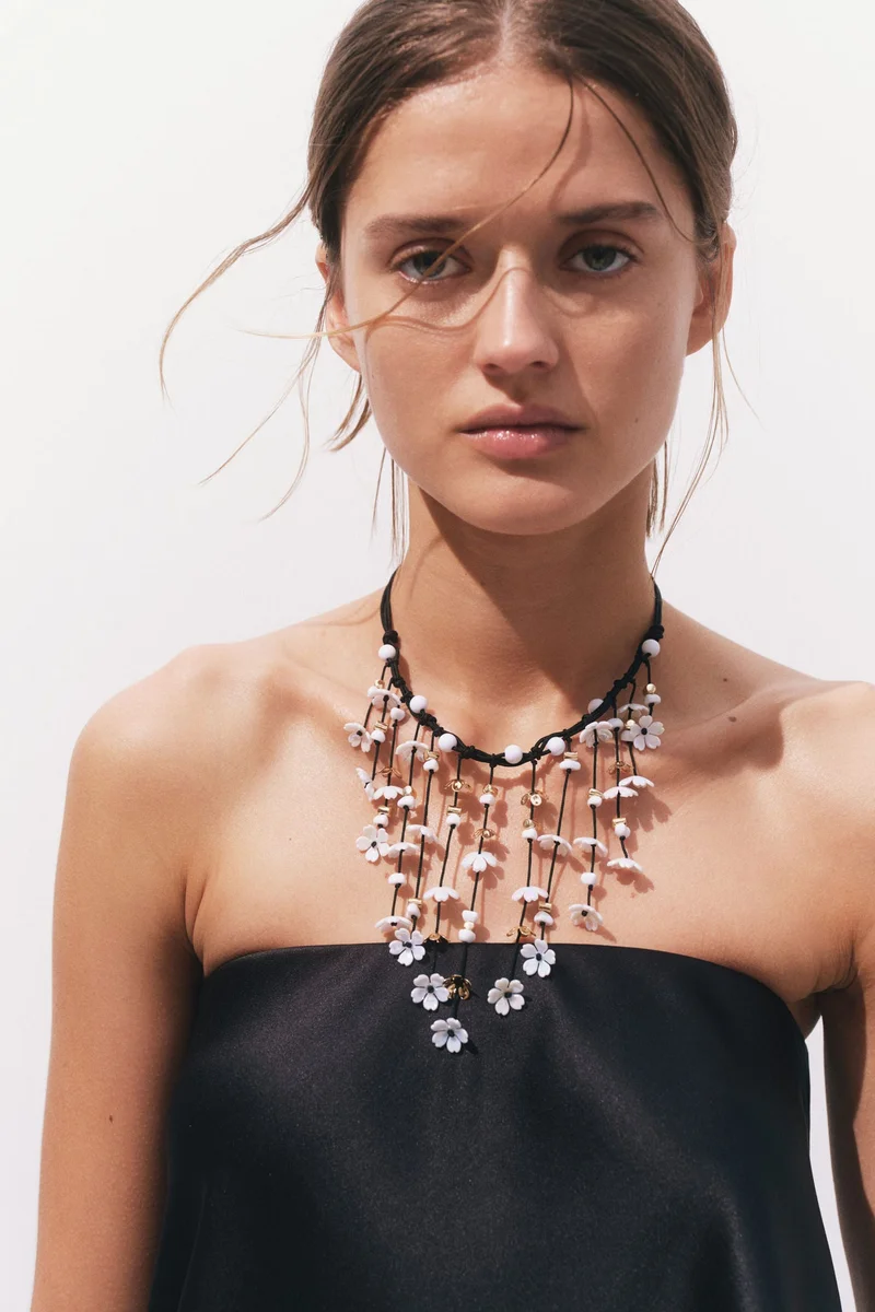 H&M Waterfall cord necklace