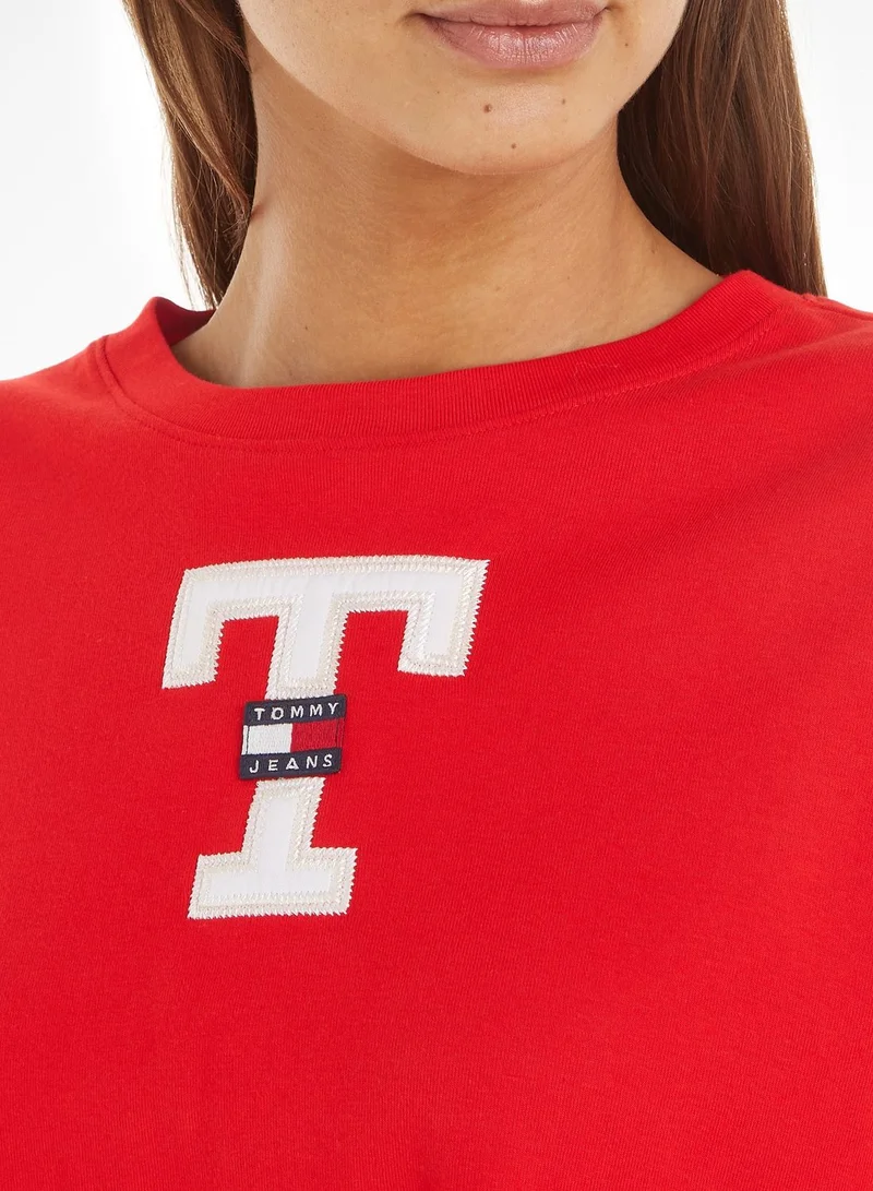 TOMMY JEANS Crew Neck Logo Crop T-Shirt
