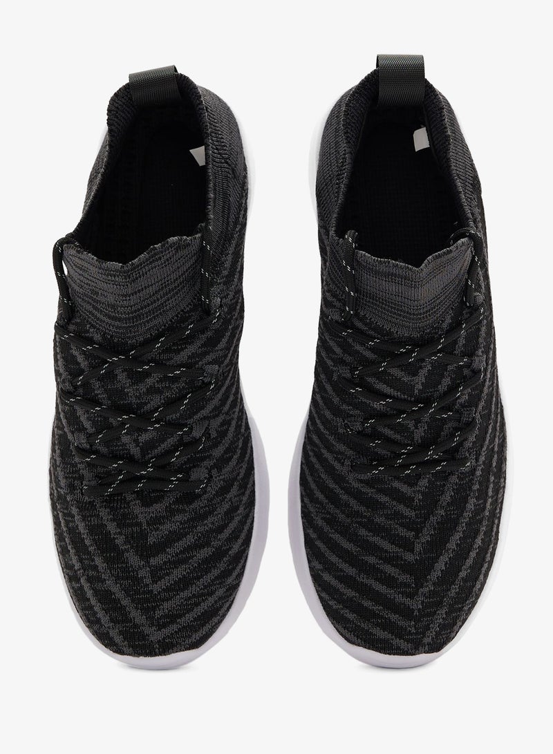 سفنتي فايف سنيكرز كاجوال محبوك - Image 4