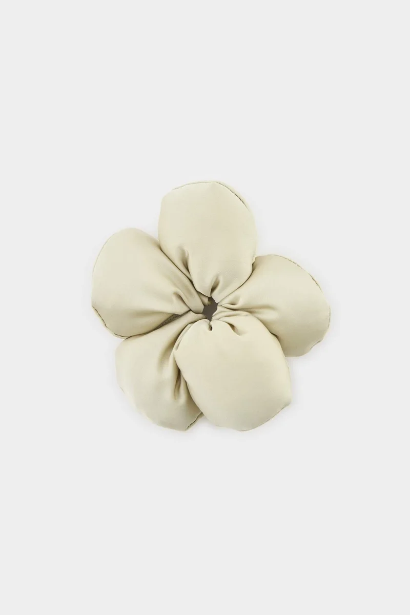 Woman Flower Hair Accessory