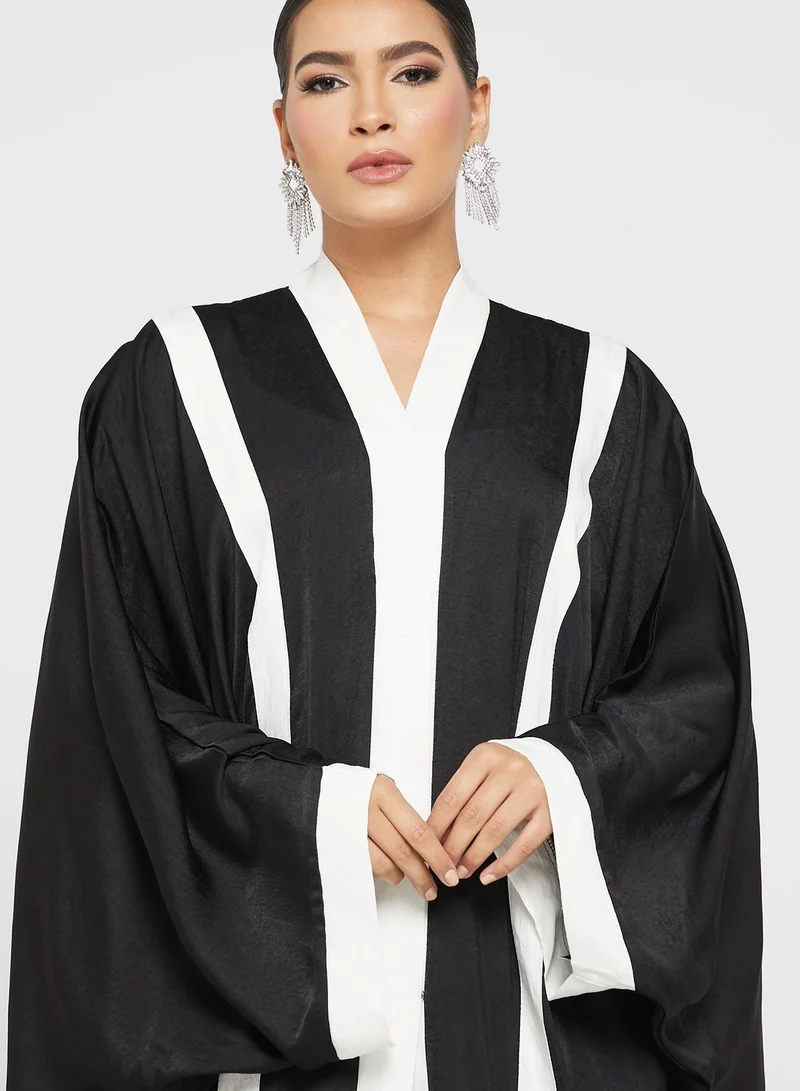 hayas closet Cape Sleeve Color Block Abaya