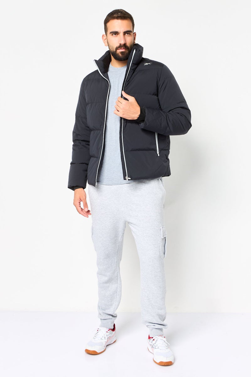 Reebok جاكيت رياضي للرجال بشعار العلامة التجارية، خارجي، أسود - Image 2