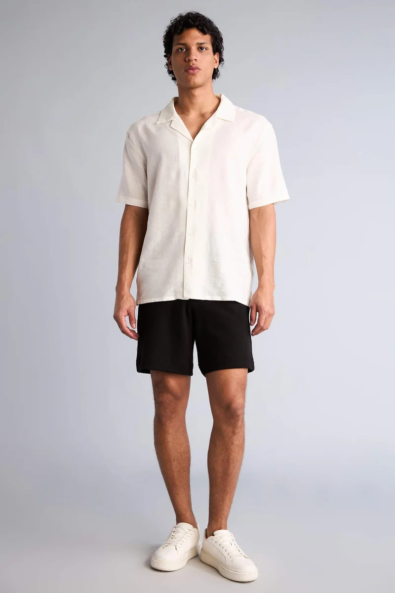 ديفاكتو Relax Fit Bermuda Shorts
