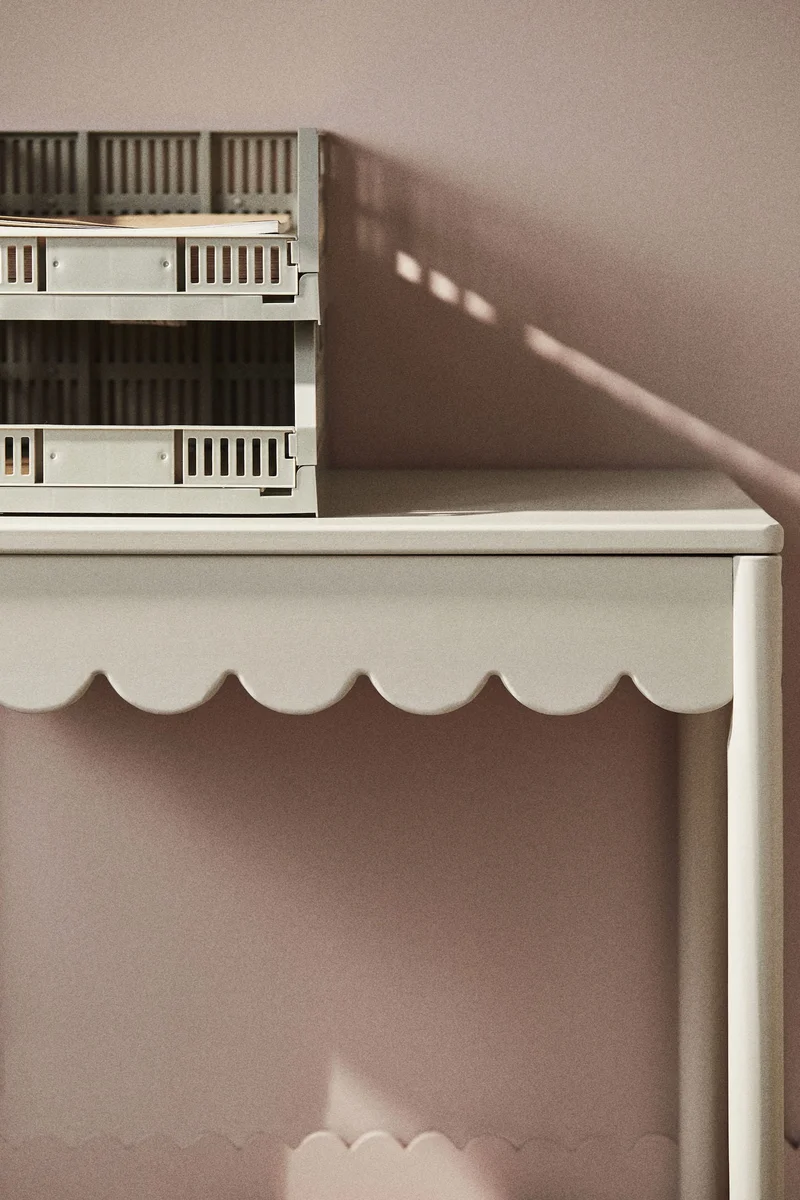 H&M Foldable plastic paper organiser