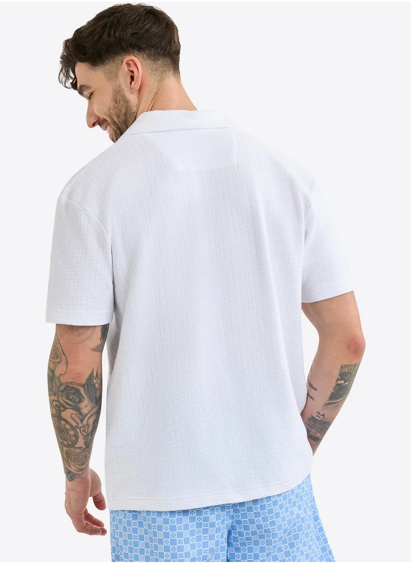 نوتيكا Men's White Short Sleeve Button-Up Shirt – Cotton Classic Breathable Wear All-Day Fit