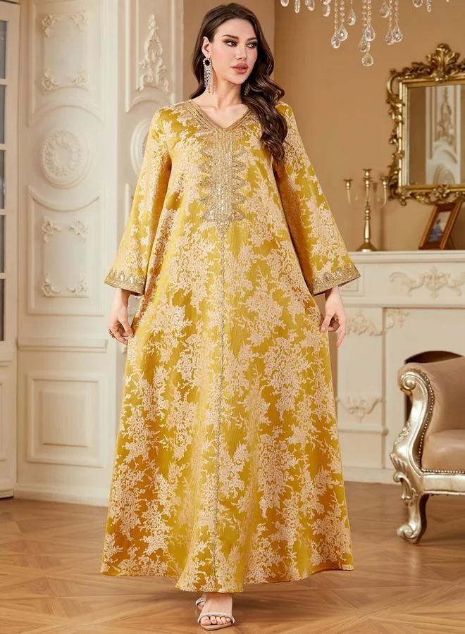 تايك تو جلابية بتفاصيل رقعة ترتر وقماش بارز الملمس