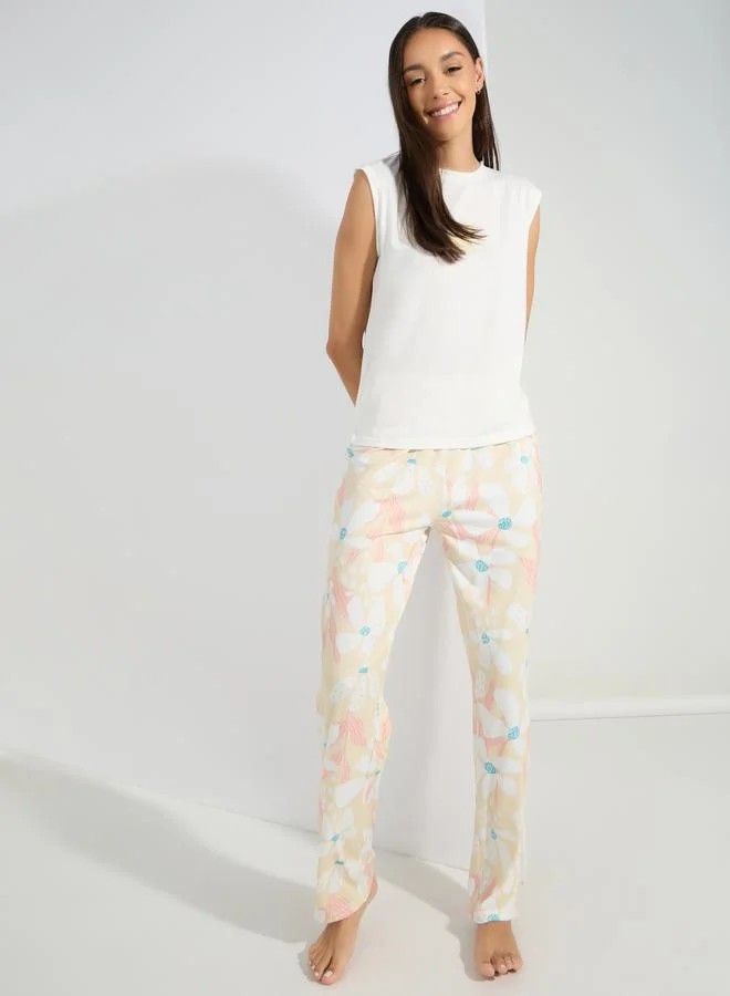 ستايلي Not In The Mood Slogan Vest & Floral Pyjama Set