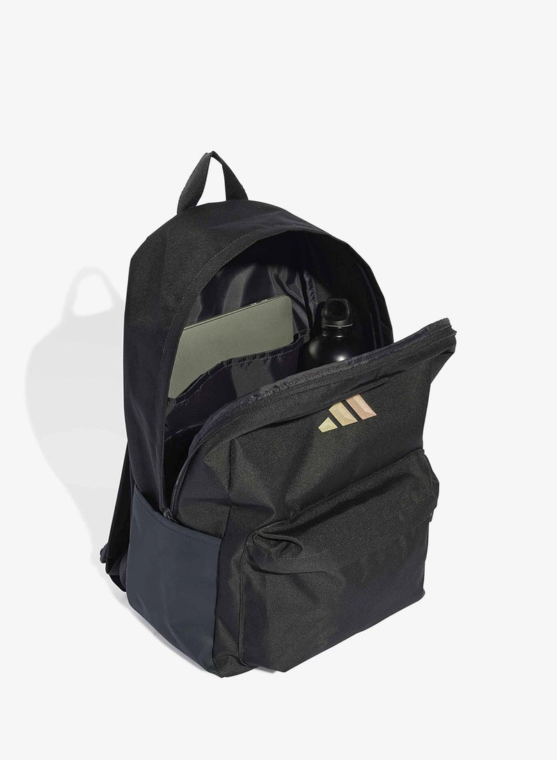 Adidas Essentials 3 Bar Logo Backpack - Image 5