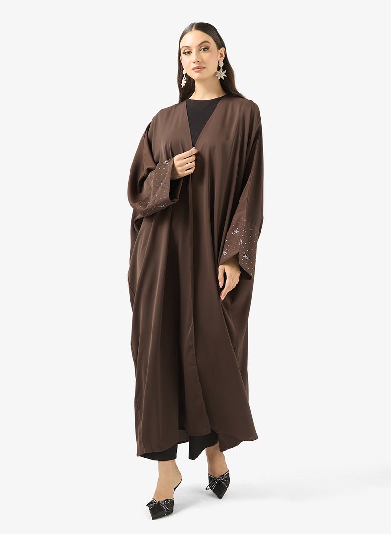 Khizana Abaya With Embroidered Sleeve - Image 1