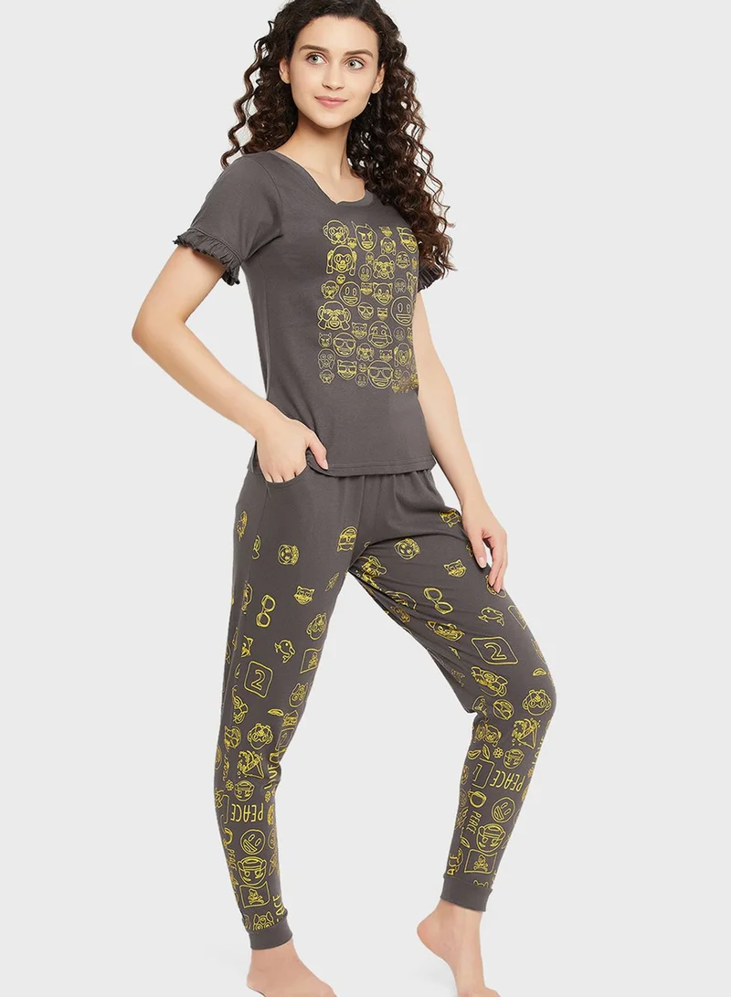 Clovia Printed Top & Pyjama Set