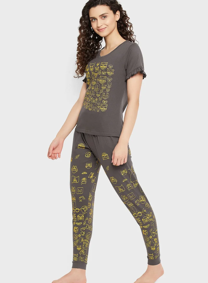 Clovia Printed Top & Pyjama Set