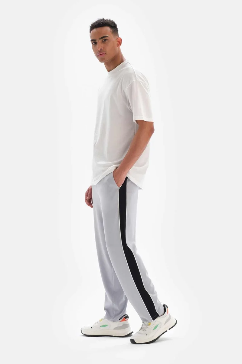 داجي Light Gray Men's Sweatpants Cupro