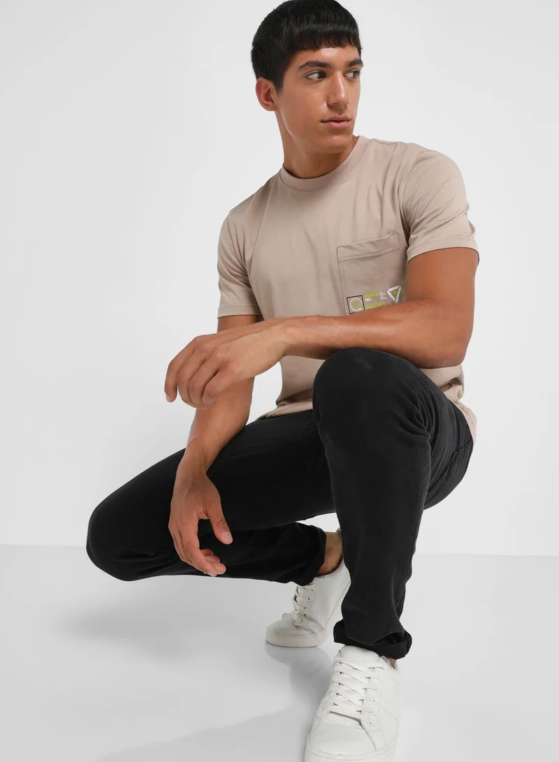 GUESS Casual Crew Neck T-Shirt