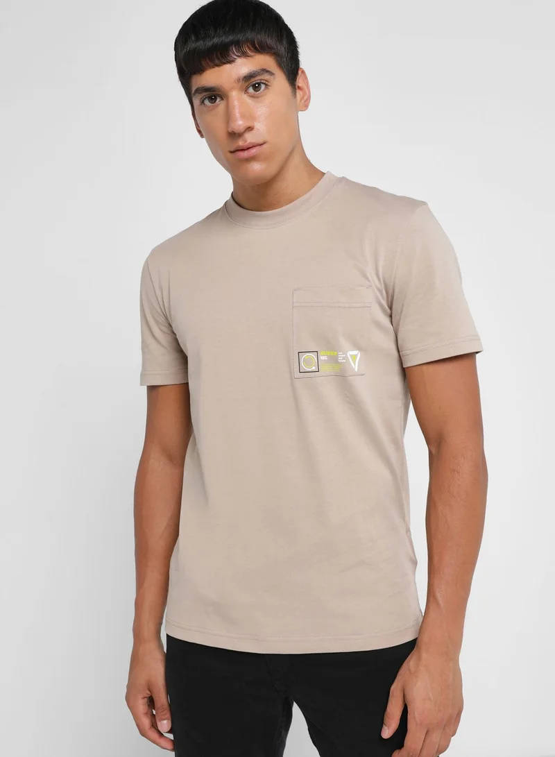 GUESS Casual Crew Neck T-Shirt