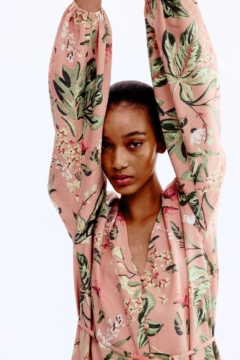 H&M Tie-belt crêpe dress