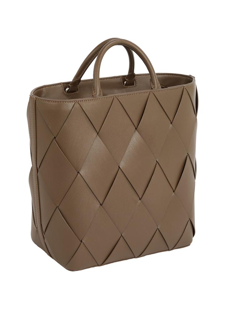 CALVIN KLEIN MEDIUM TOTE BAG  - Image 2