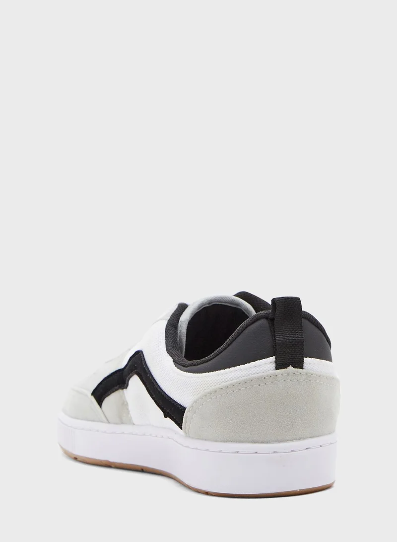 Geoomnii Casual Low Top Sneakers