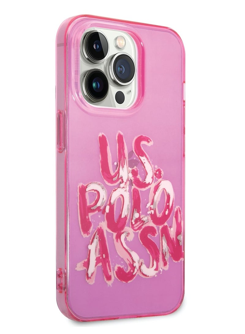 يو اس بولو جراب شفاف من البولي كربونات/البولي يوريثين الحراري لهاتف iPhone 14 Pro Max مع شعار جرافيتي - وردي - Image 3