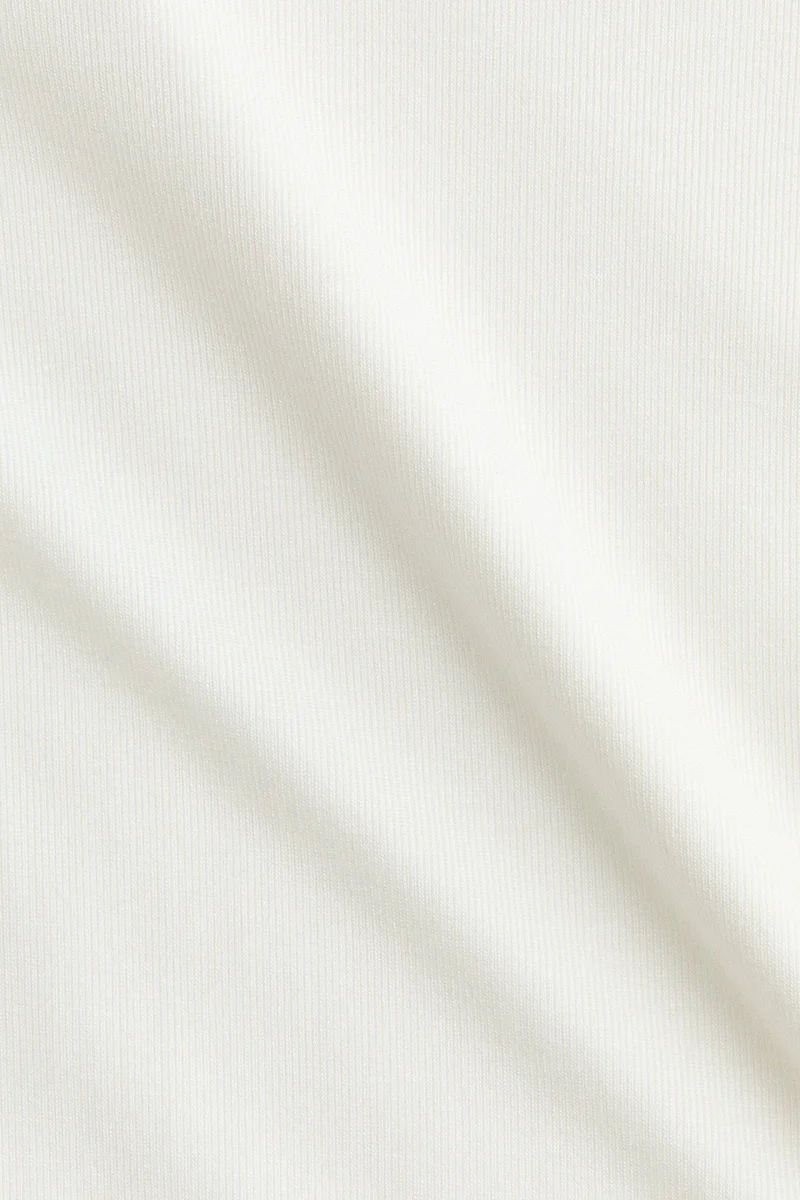 اتش اند ام بلوزة فيسكوز منسدلة