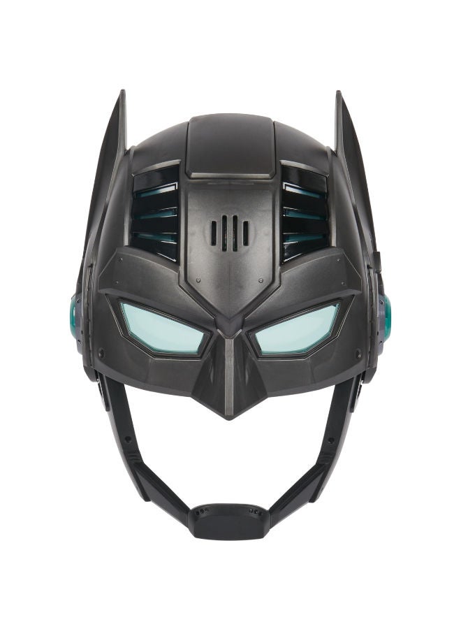 DC Comics BATMAN DC Comics, Armor-Up Mask with Visor, 15+ Sounds and Phrases, Lights Up, Batteries Included, Super Hero Costume, Kids Roleplay for Boys and Girls Aged 4+ - Image 3
