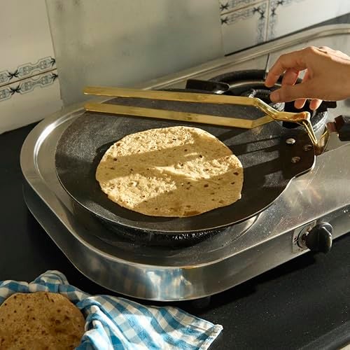 KLEO Brass Tongs for Kitchen for Frying – Chimta for Kitchen Use, Roti Chapati Tool for Dining, Brass Utensils, Antique Desi Peetal Chimta Pakad for Rasoi - Image 3