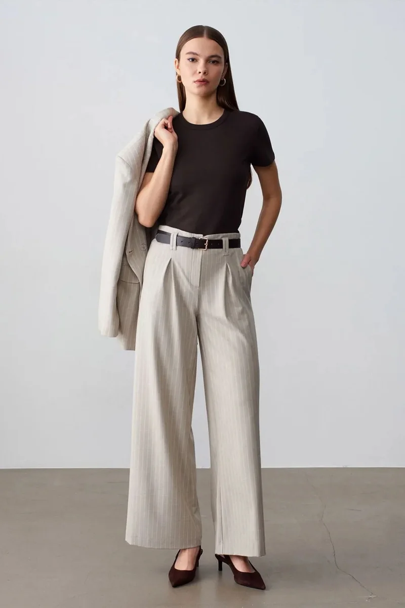 ديلفين DILVIN Striped Wide-Leg Pleated Trousers