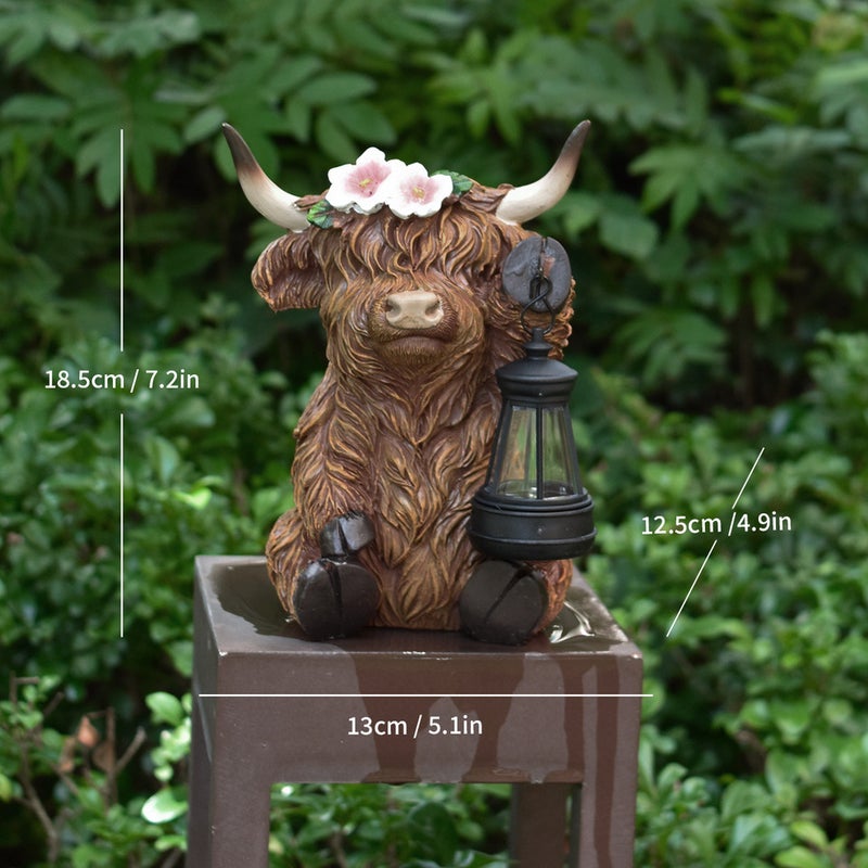 Resin Highland Cow Carrying Lantern Solar Outdoor Light for Villa Garden Landscape Sculpture Lamp - Image 1